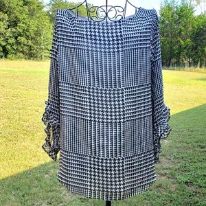 Black and White Houndstooth Blouse